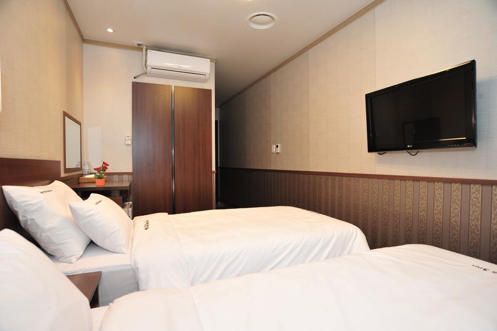 Global Inn Seoul Dongdaemun City Days Inn Buitenkant foto