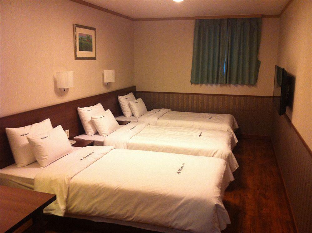 Global Inn Seoul Dongdaemun City Days Inn Buitenkant foto