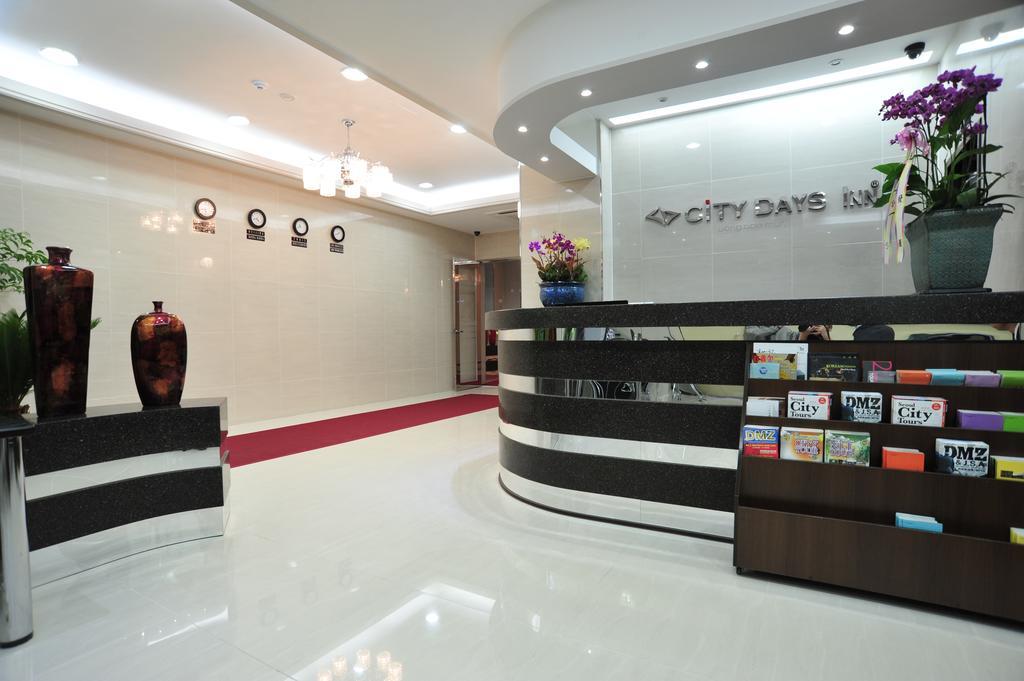 Global Inn Seoul Dongdaemun City Days Inn Buitenkant foto