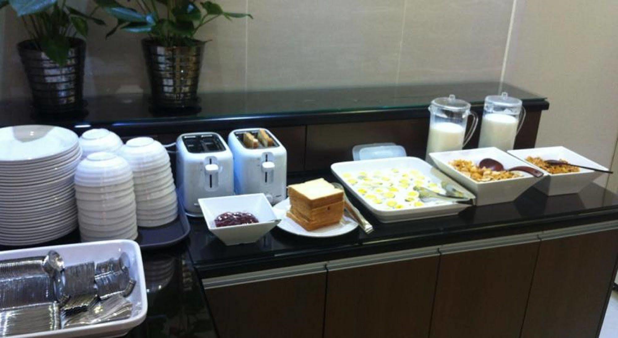 Global Inn Seoul Dongdaemun City Days Inn Buitenkant foto