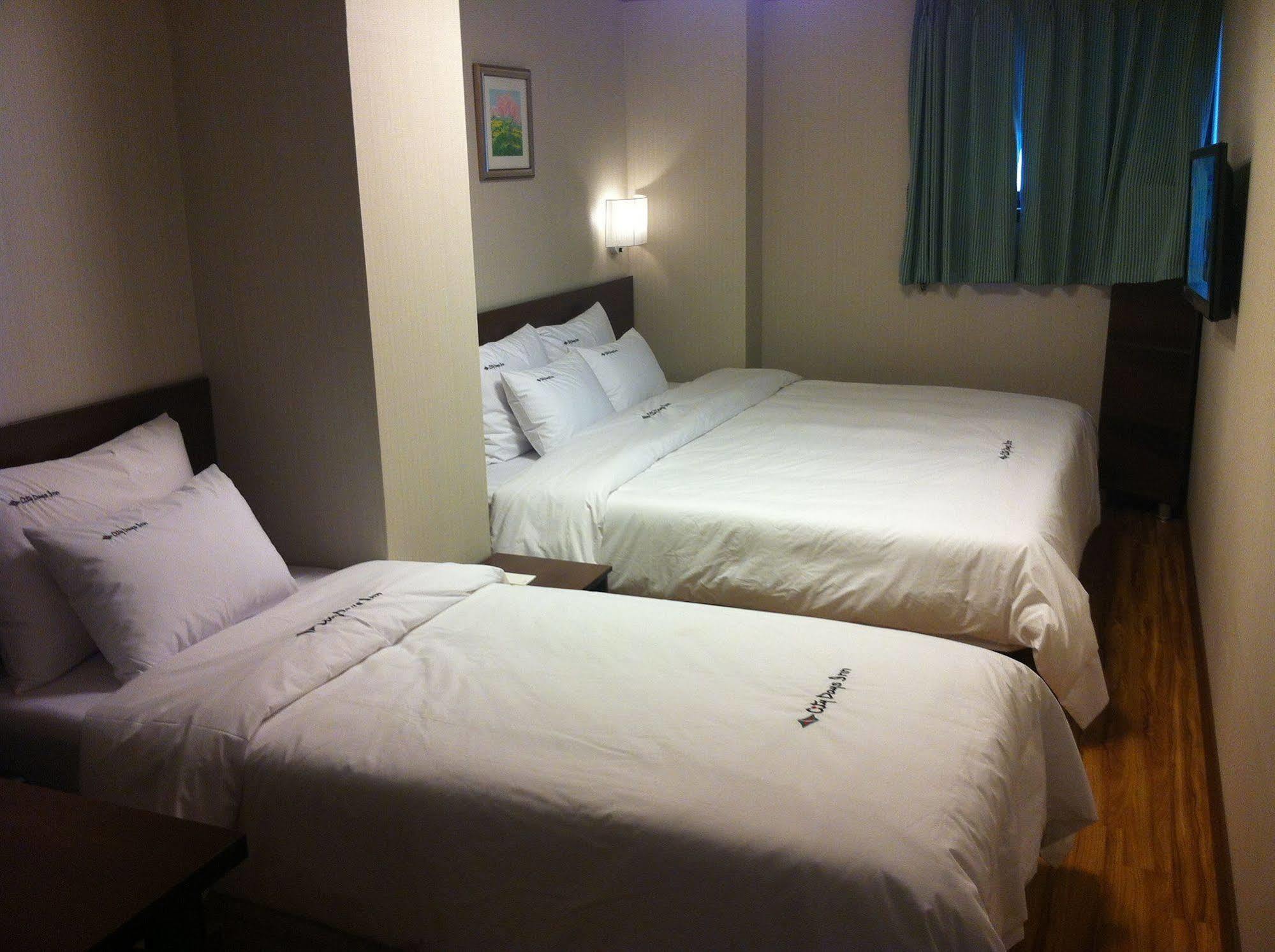 Global Inn Seoul Dongdaemun City Days Inn Buitenkant foto